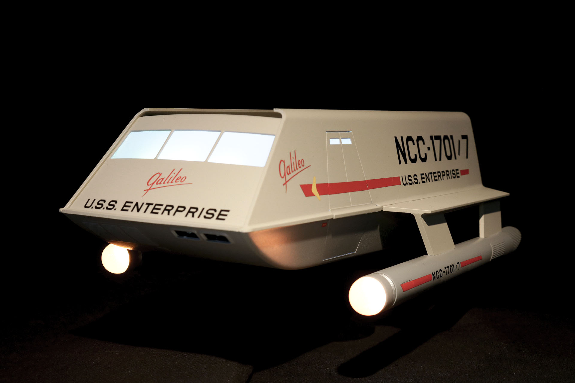 Star Trek Light-Up Shuttlecraft 